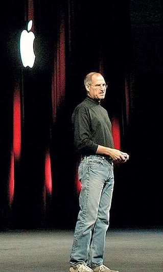 Jobs podczas wystawy Macworld w 2005 r.