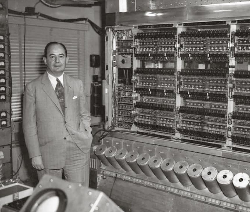 John von Neumann i wczesny komputer z 1952 r.