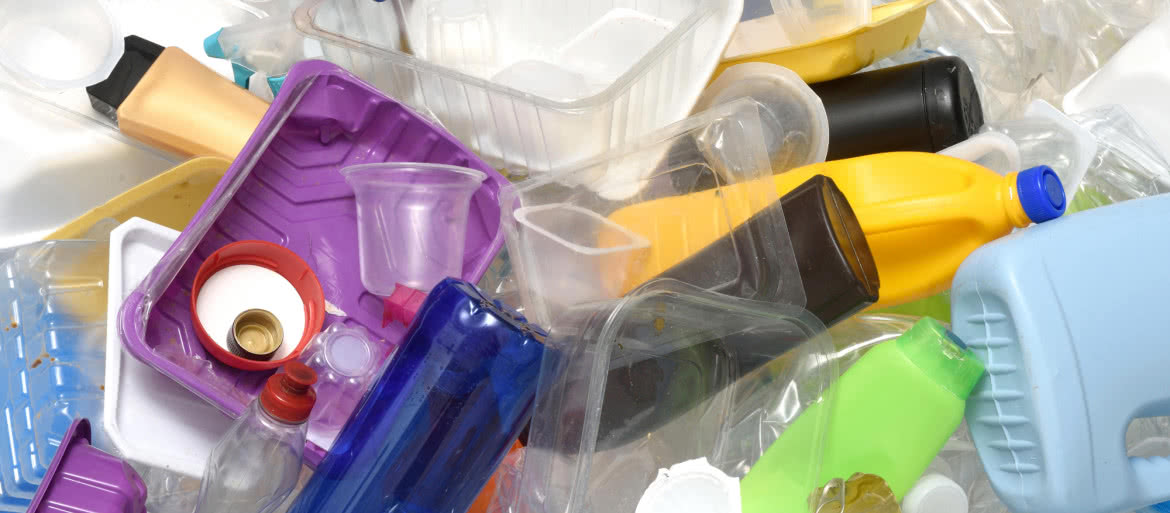 Jedno tworzywo w wielu wariantach rozwiązaniem problemu recyklingu plastiku