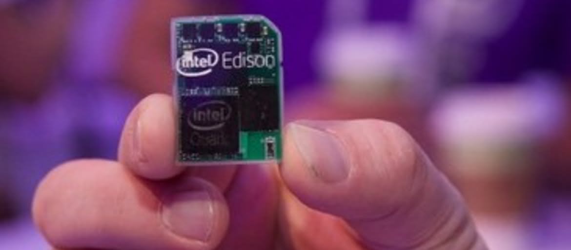 Intel proponuje komputer wielkości karty pamięci