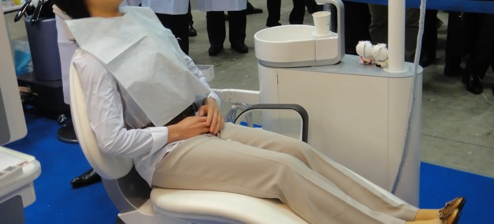 Chiński automat zamiast dentysty 