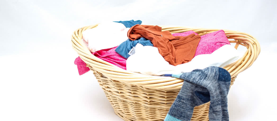 Materiał uwalniający zapachy sposobem na przepocone ubrania