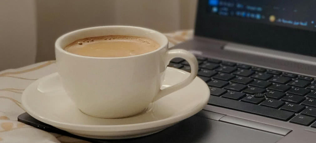 Minimalizm w kuchni: mniej sprzętu, więcej smaku - jak uprościć codzienne rytuały kawowe?