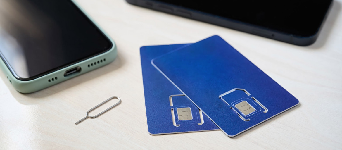 Koniec karty SIM Plastikowa karta znika z telefonów. Co ją zastępuje i co to zmienia dla użytkownika