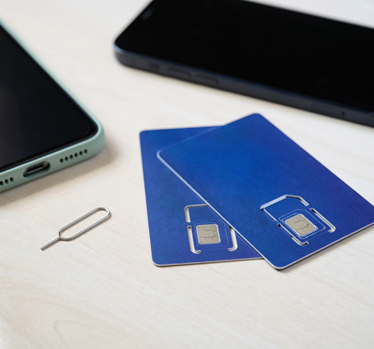 Koniec karty SIM Plastikowa karta znika z telefonów. Co ją zastępuje i co to zmienia dla użytkownika