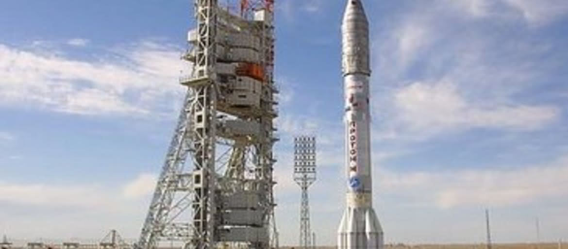 Rosyjska rakieta Proton-M znów się rozbija