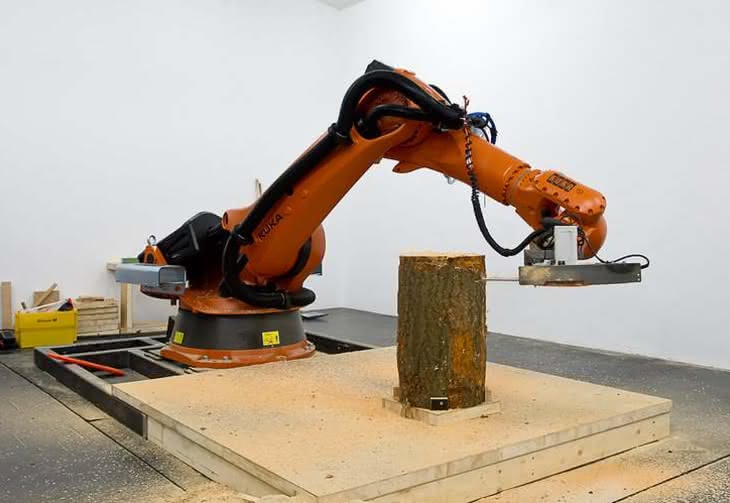 Robot - artysta piły