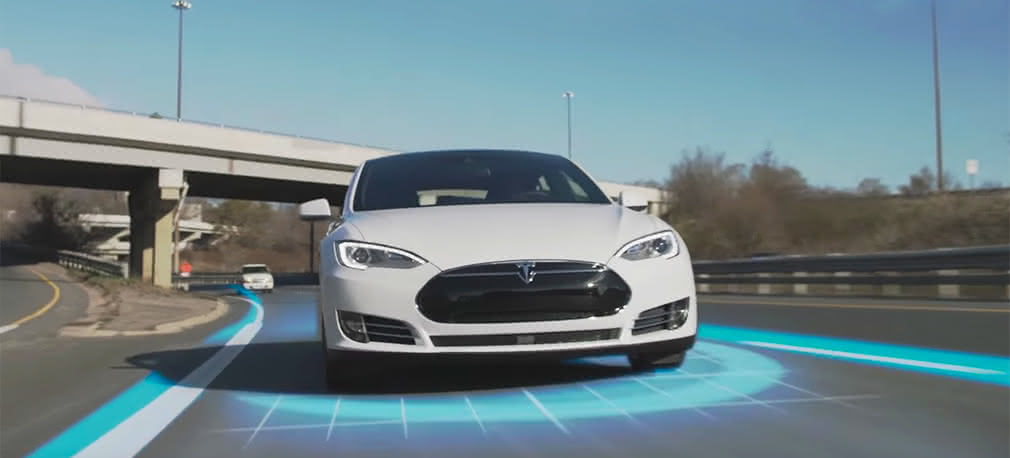 Autopilot Tesli uniewinniony