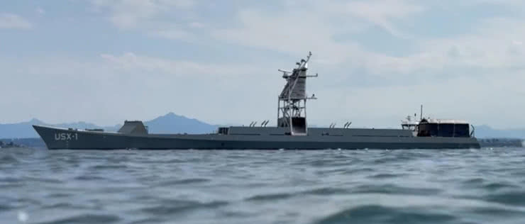 Bezzałogowy okręt do misji autonomicznych