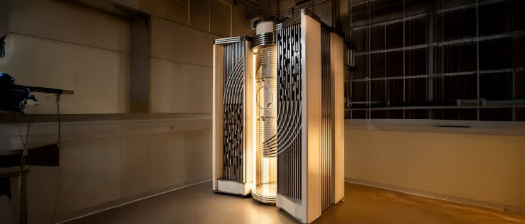 Krzemowy komputer kwantowy w trzech krokach