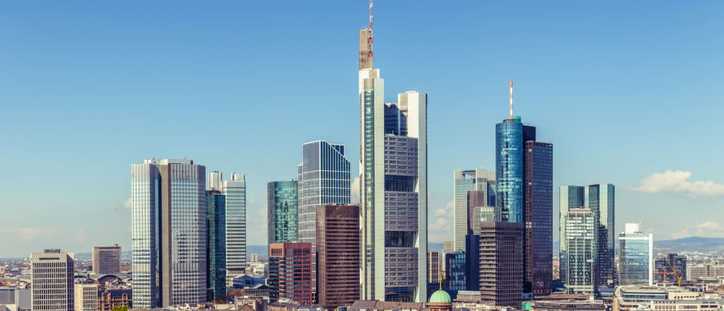 Wierzą w wieże. Kilometrowe drapacze chmur jako  gigantyczne baterie lub generatory?