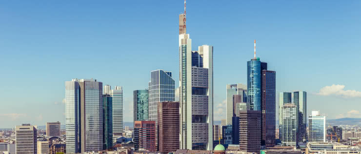 Wierzą w wieże. Kilometrowe drapacze chmur jako  gigantyczne baterie lub generatory?