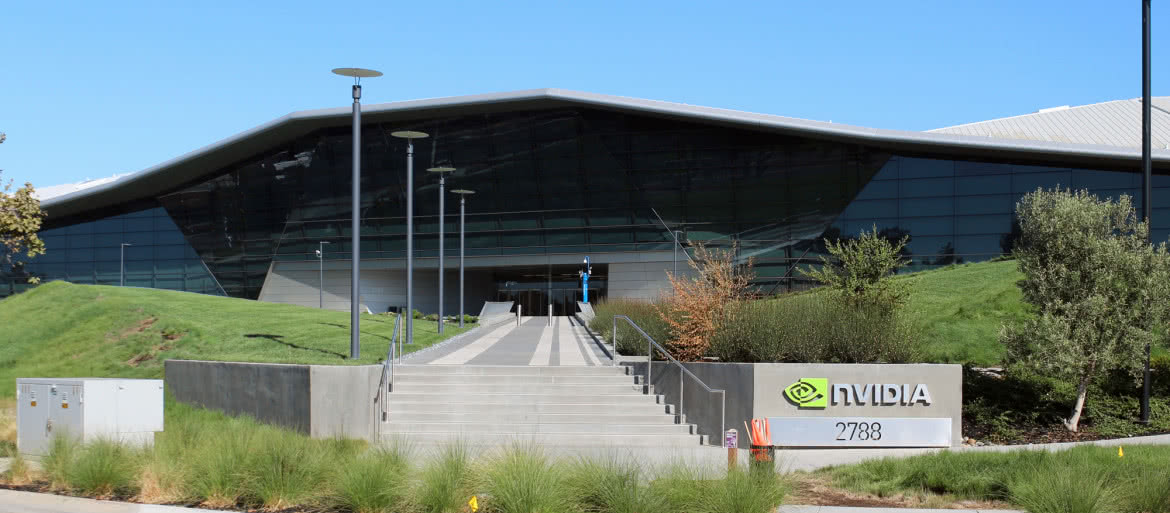 Zatęsknimy jeszcze za halucynacjami. Branża AI po przepaleniu miliardów