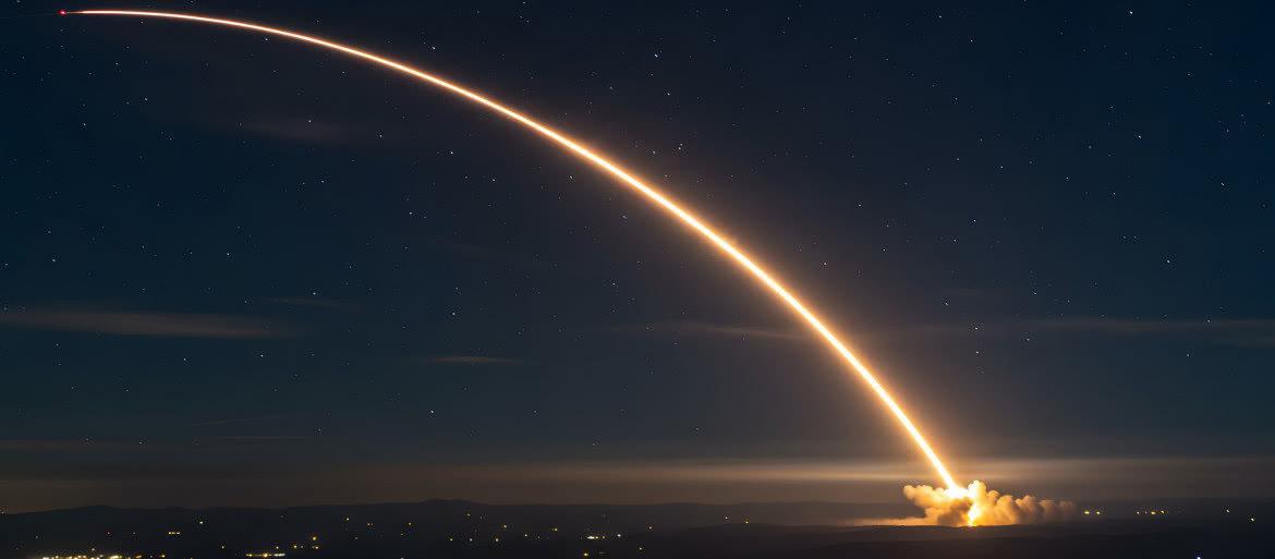 Z bieguna czy z równik - skąd powinna startować rakieta?