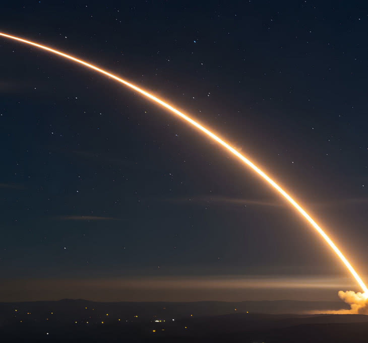 Z bieguna czy z równik - skąd powinna startować rakieta?