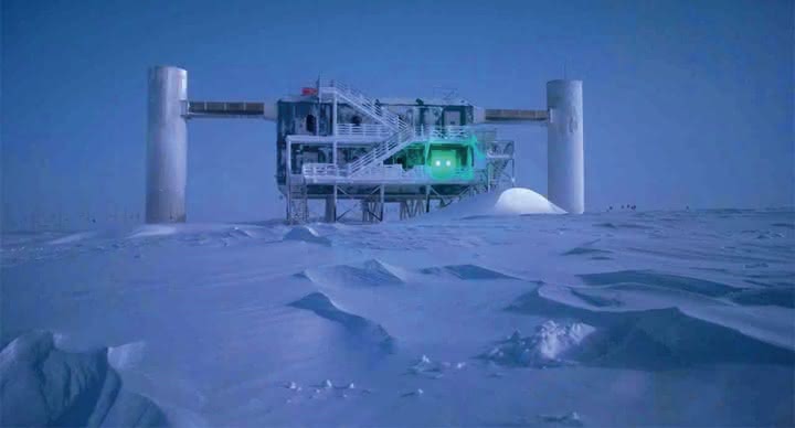 Obserwatorium IceCube na Antarktydzie