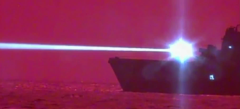 Potężne laserowe działo okrętowe nowego typu