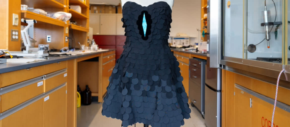 Najczarniejsza tkanina na świecie