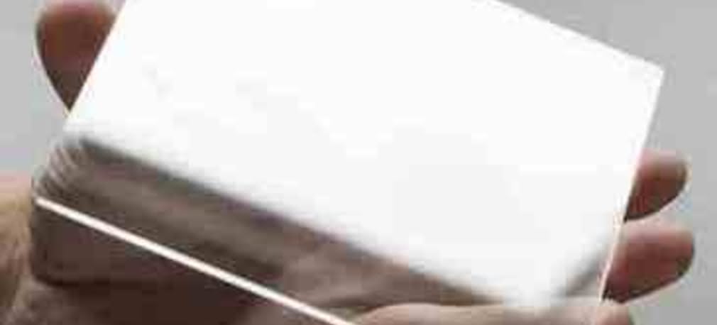 Tańszy szafir wzmocni smartfony