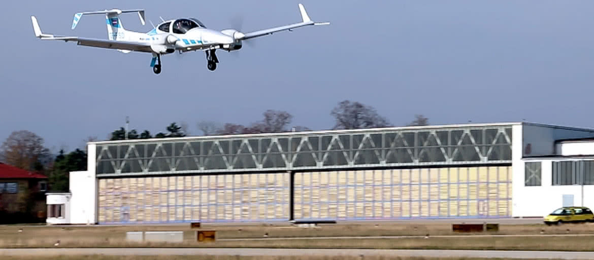 Pierwsze prawdziwie autonomiczne lądowanie samolotu