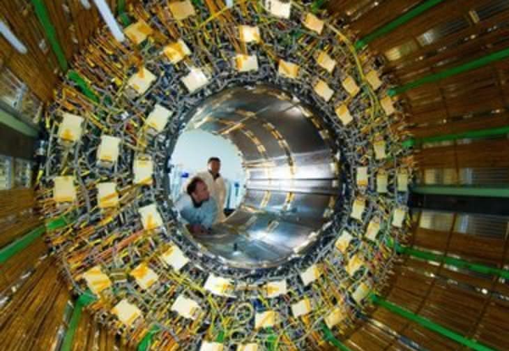 Dane z CERN już dostępne