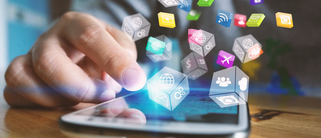 Zjadani przez nudę, reklamy i zalew botów. Media społecznościowe