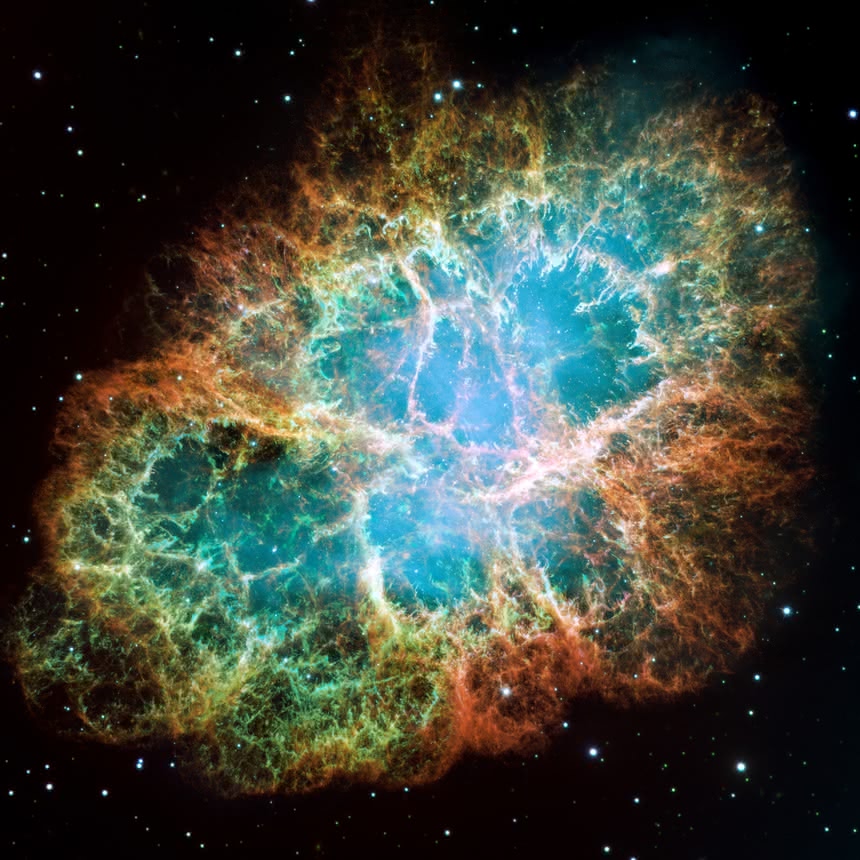 2. Podczas wybuchów supernowych produkowane są nawet najcięższe pierwiastki. Na zdjęciu z teleskopu Hubble'a Mgławica Kraba w gwiazdozbiorze Byka, czyli pozostałość po supernowej z roku 1054.