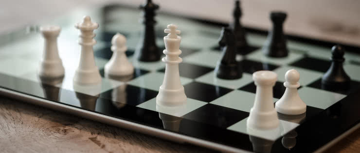 Aplikacje do gry i treningu w szachy