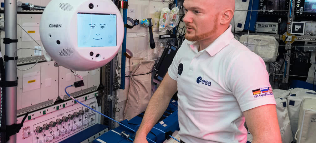 Wyczuwające emocje roboty udają się na stację kosmiczną, aby pomóc astronautom