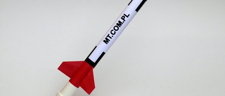 Doświadczalne rakiety stąpane - modele latające z napędem pneumatycznym